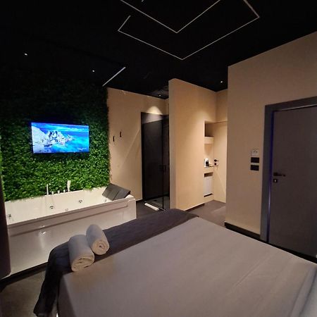 Dark & Light Rooms & Luxury Suites Catánia Buitenkant foto